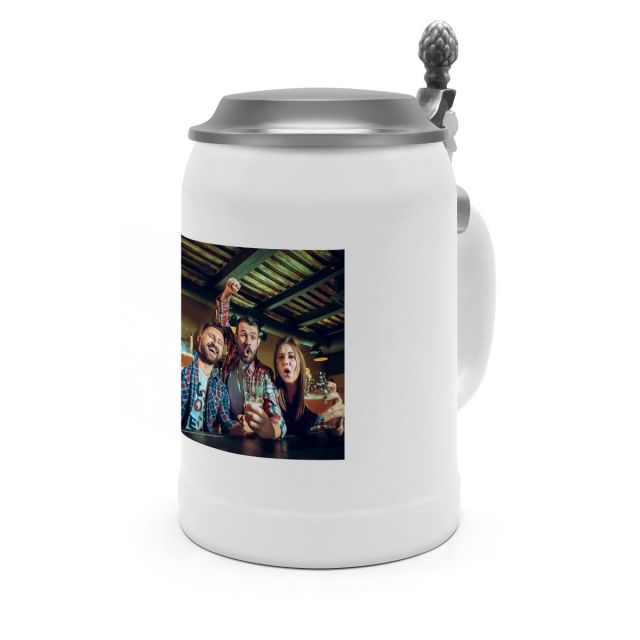 Halbă de bere cu capac